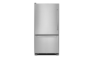 Réfrigérateur pleine profondeur à congélateur inférieur 22 pi³ KitchenAid - KRBL102ESS