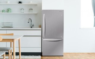Réfrigérateur à congélateur inférieur 18,7 pi³ Danby - DBM187E1SSDB